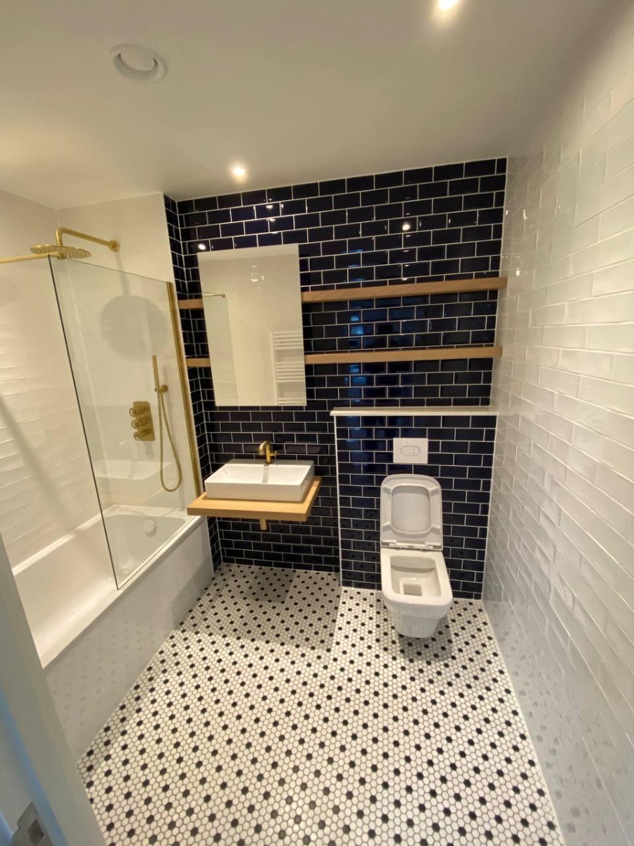 Bathroom Fitter: Image 1